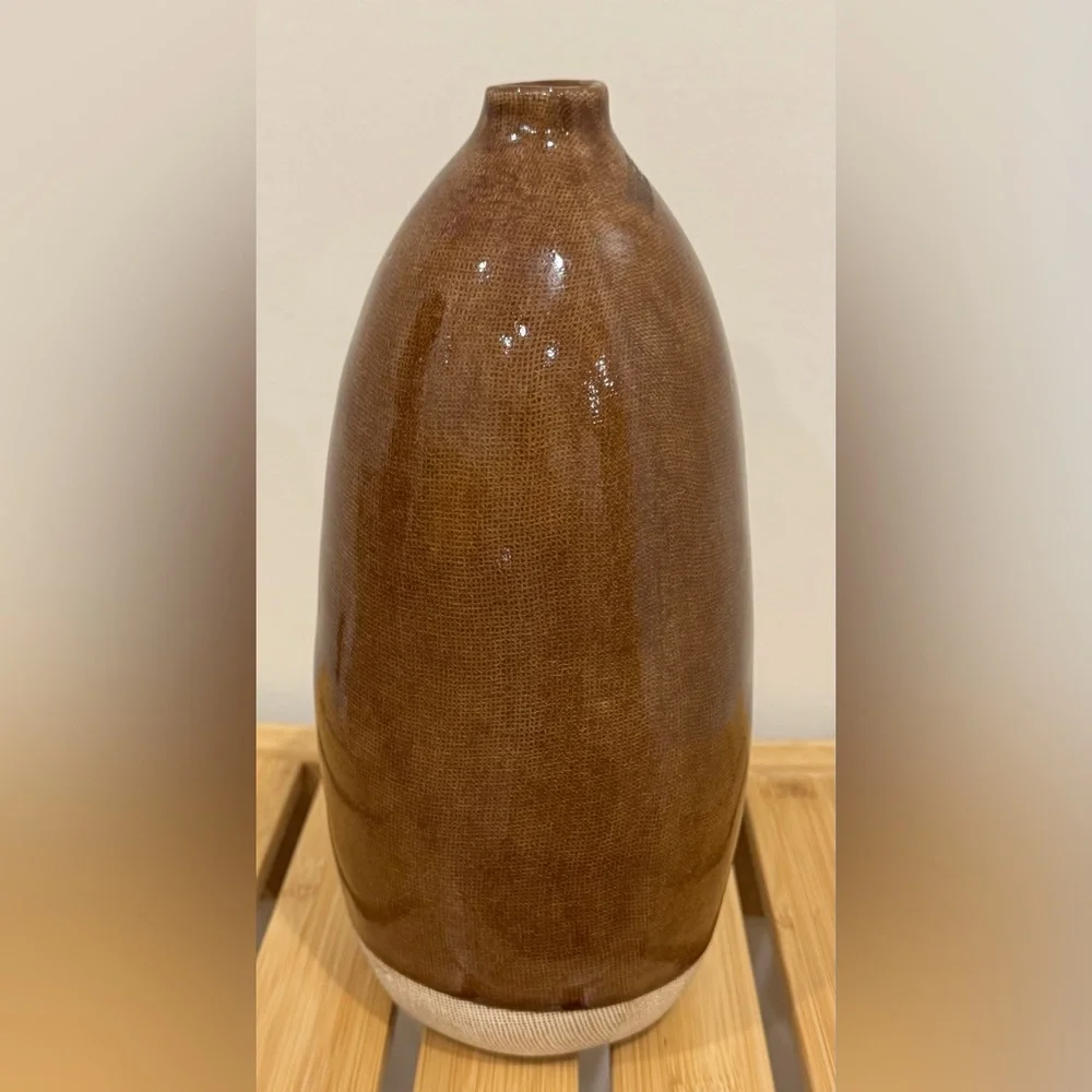 Hilda Flack Palm Beach Brown Tan Burlap Glazed Round ceramic Vessel Vase - Picture 1 of 7